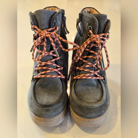 Sofft Underlyn wedge boots size 8 excellent condition - Picture 2 of 13